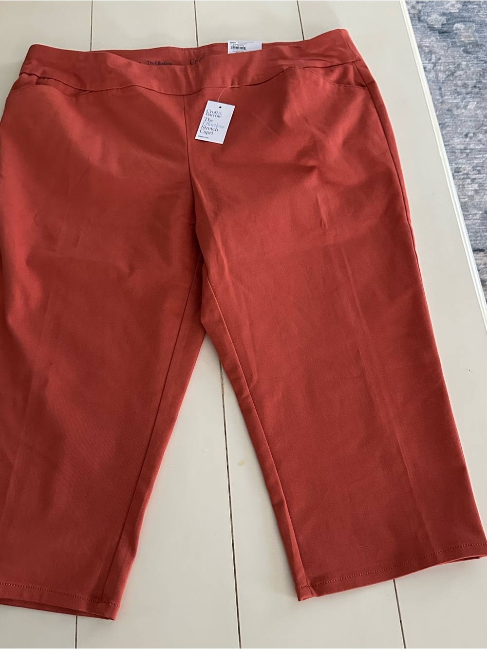 NWT Croft & Bartow size 22W orange feather stretch capri pants